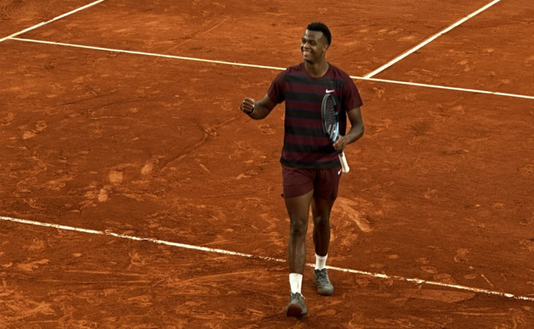 Paul vira sobre Moller, Medjedovic estreia-se a ganhar em Slams e Perricard oferece a primeira vitória à França