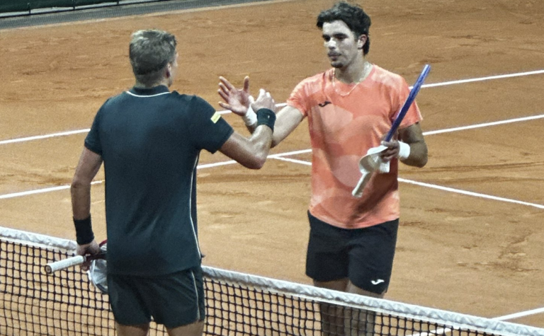 Jaime Faria eliminado na primeira ronda de Roland Garros