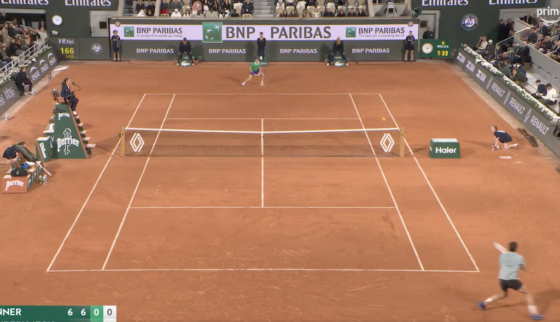 [VÍDEO] Rinderknech quase ‘roubou’ um set a Sinner em Roland Garros com ténis… deste nível