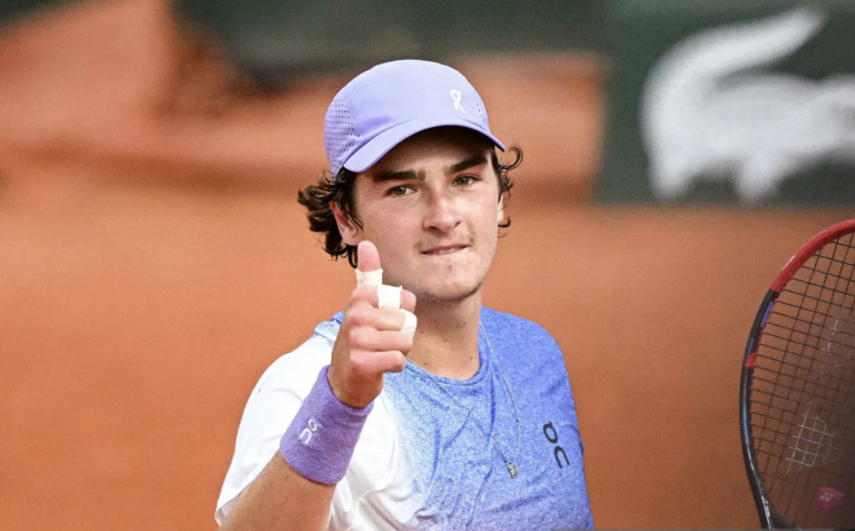 Agassi rendido a Fonseca: «Ainda hoje me custa a acreditar como consegue gerar tanta potência…»