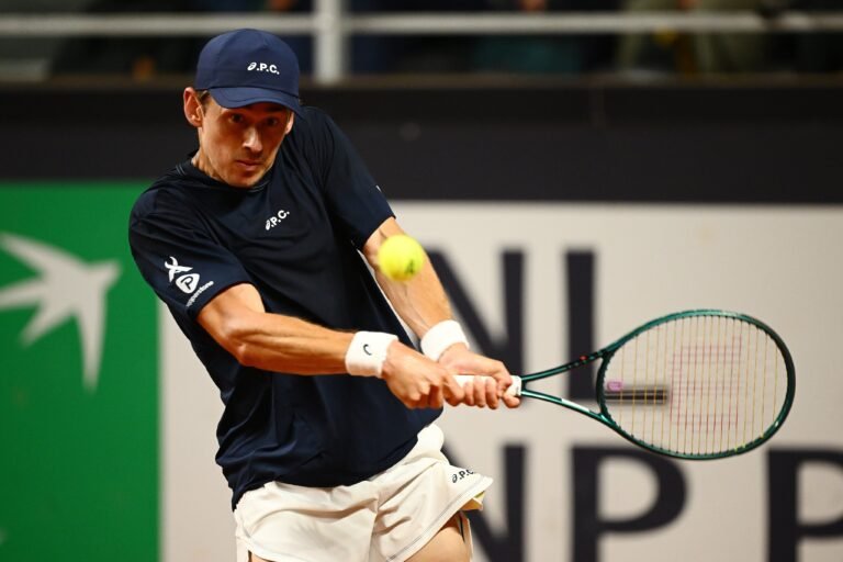 De Minaur começa bem e Shelton é atropelado em Roma
