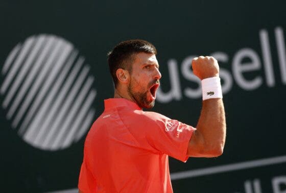 Bem-vindo ao clube! Djokovic vence em Genebra o histórico 100.º título da carreira
