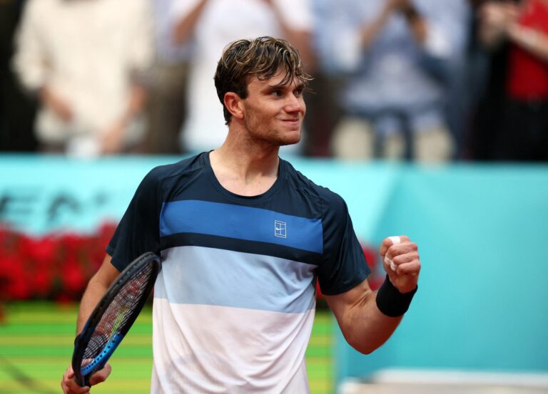 Draper se torna apenas o segundo canhoto a atingir o top 5 mundial no século XXI