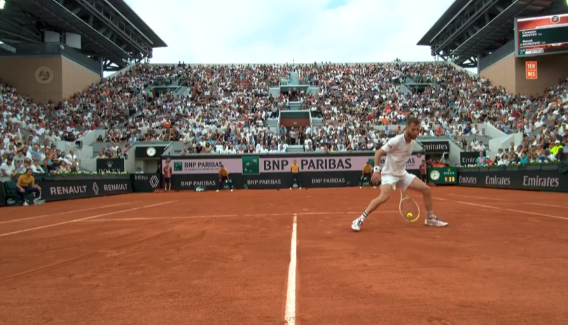 [VÍDEO] O incrível ponto de Moutet que até deixou Djokovic a rir