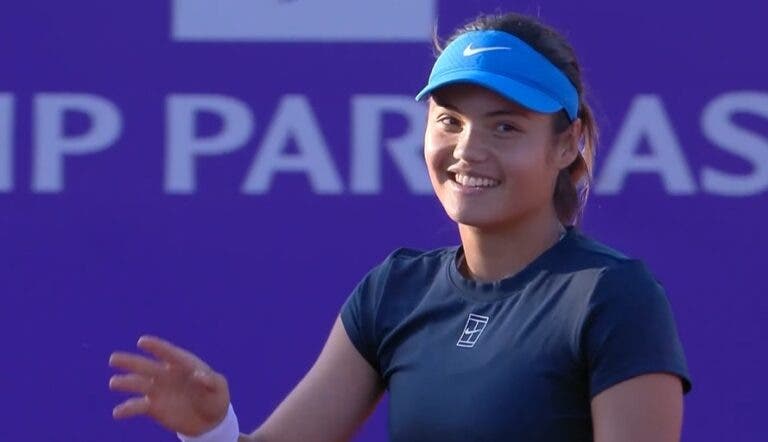 Raducanu arrasa Kasatkina em Estrasburgo; Collins e Kalinskaya avançam