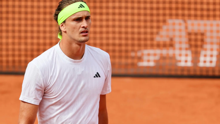 Zverev: «Vomitei 37 vezes de noite, só dois jogadores no mundo iam a jogo e eu sou um deles»