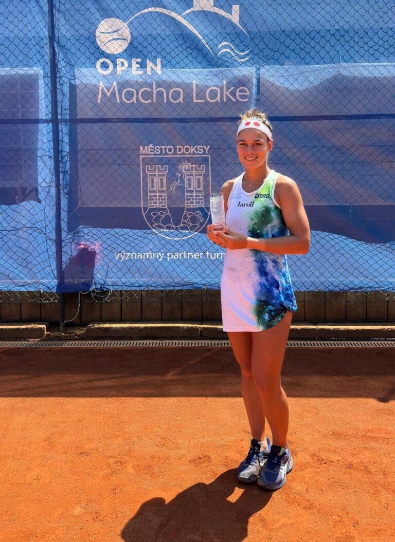 Carol Meligeni é vice-campeã do W75 de Ceska Lipa