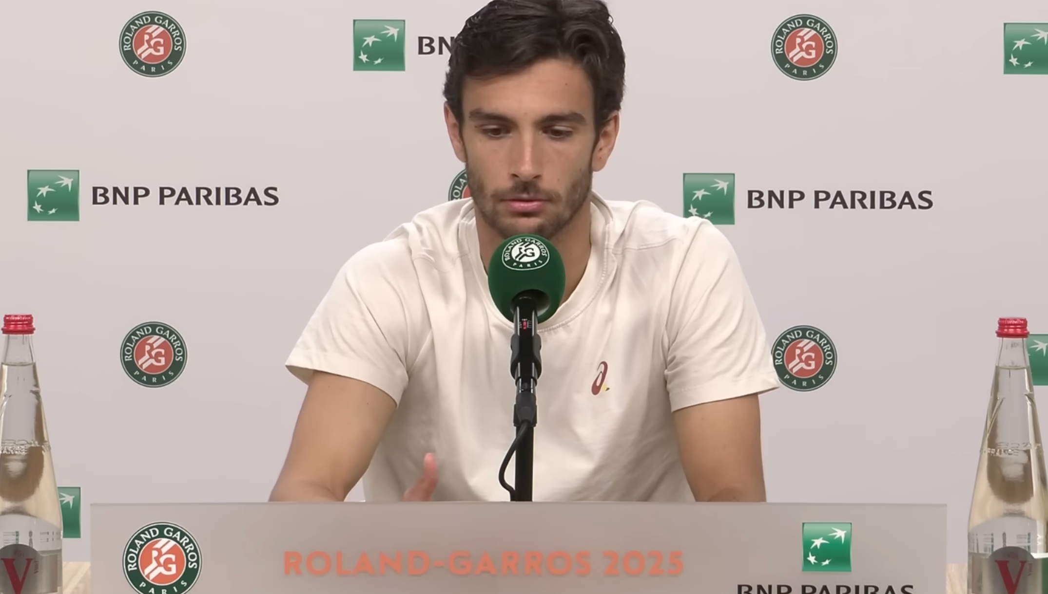 [VÍDEO] Musetti recusa-se a responder a pergunta sobre Alcaraz: «É uma falta de respeito»