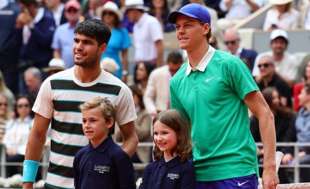 [VÍDEOS] Os melhores pontos da final de Roland Garros entre Sinner e Alcaraz