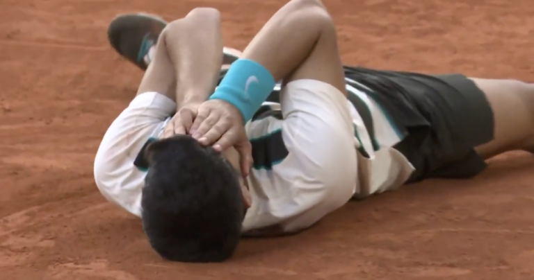 [VÍDEO] Como Alcaraz venceu um dos melhores encontros de sempre para conquistar Roland Garros