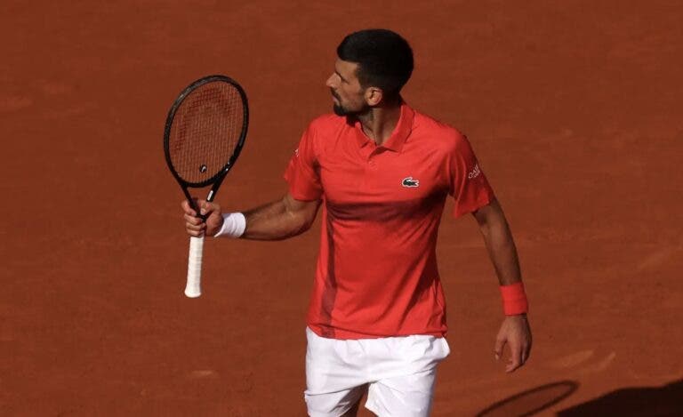 Djokovic arrasa e está nos ‘quartos’ de Roland Garros pela 19.ª vez