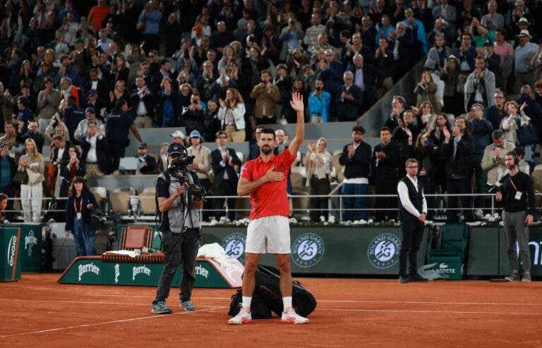 Djokovic abre porta da despedida: «Pode ter sido o meu último encontro em Roland Garros»