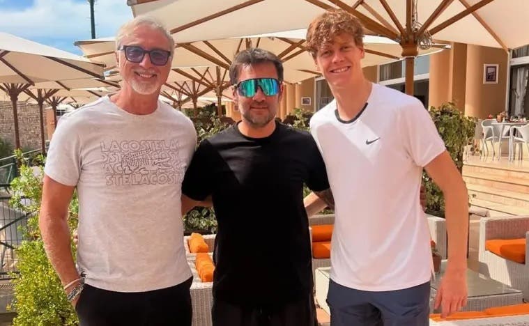 Sinner despede fisioterapeuta e preparador físico em vésperas de Wimbledon