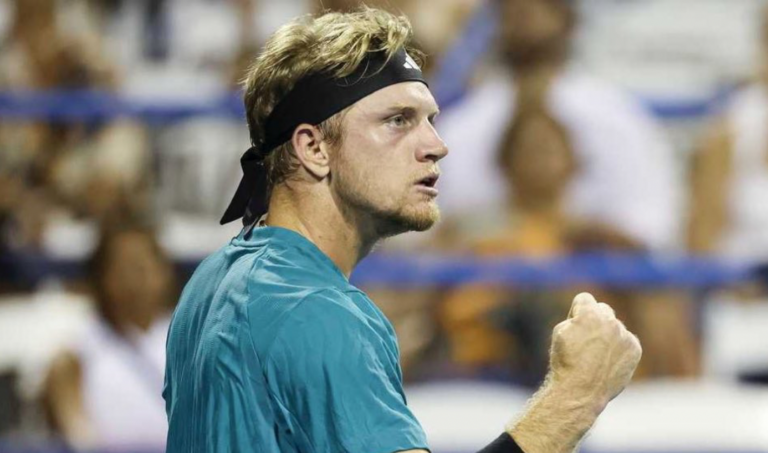 Davidovich vira loucura com Fritz às duas da manhã e luta pela final de Washington com Shelton