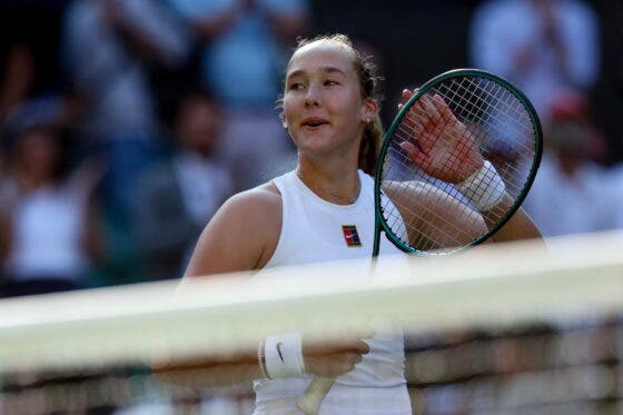 Andreeva envergonhada com presença de Federer: «É um sonho ver-te na vida real»