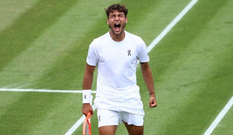 Cobolli segue conto de fadas e estreia-se em ‘quartos’ de Slam em Wimbledon