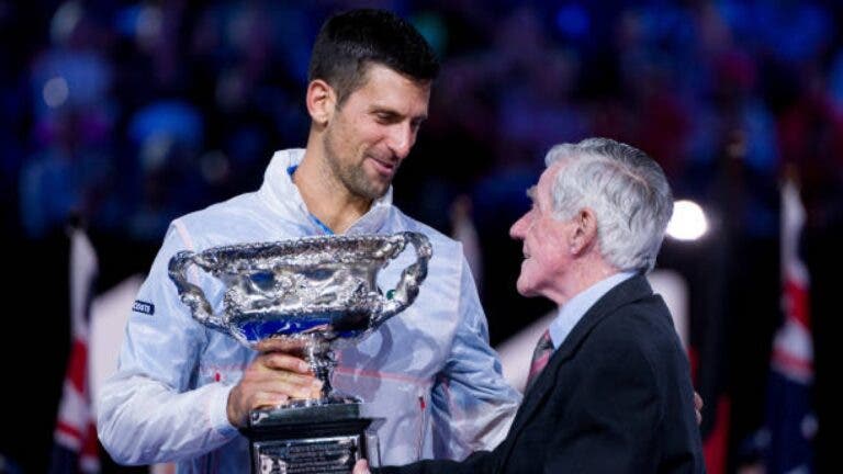 Rosewall quer que Djokovic bata um dos recordes que lhe falta e que é… do australiano