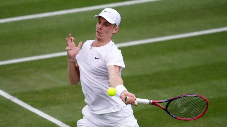Shapovalov sai revoltado de Wimbledon: «Isto não é relva, é mais lento do que terra batida»