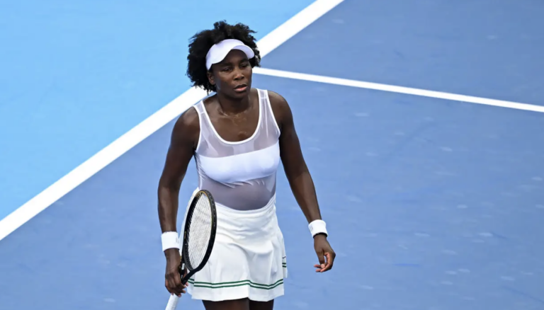 Venus Williams travada por Bouzas Maneiro na 1.ª ronda de Cincinnati