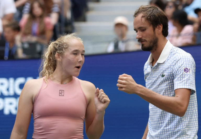 Djokovic e Zverev fazem as malas em pares mistos no US Open