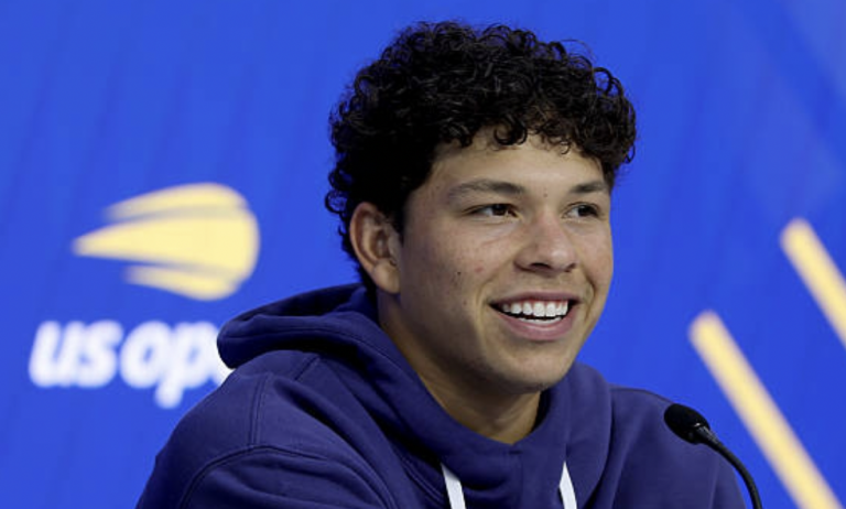 Shelton e a chave do sucesso: «Estou mais aborrecido, mas sou mais fiável»