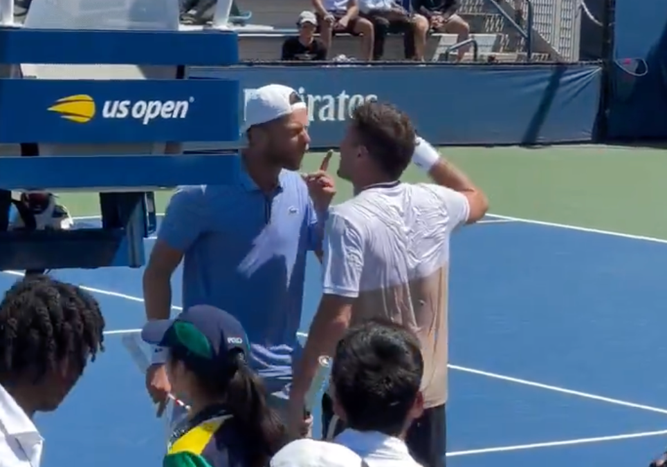 [VÍDEO] Ambiente aqueceu muito entre Grenier e Gómez no US Open
