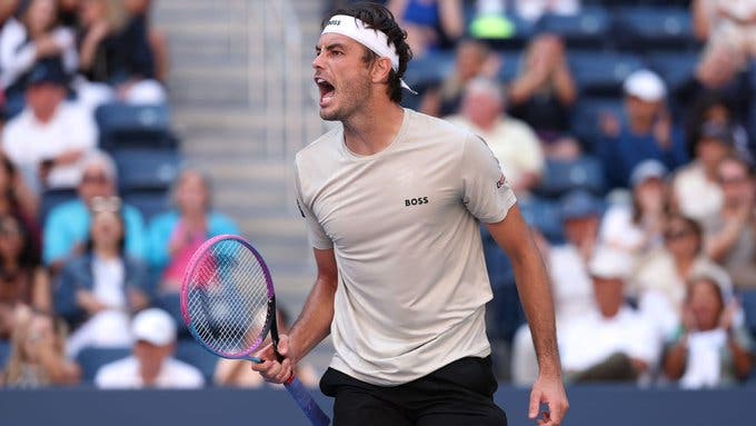 Fritz apanha susto mas vence, Ruud desilude no US Open contra o 107.° do mundo
