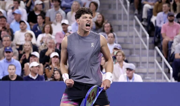 Shelton passa por Carreño em duelo de ex-semifinalistas e avança no US Open