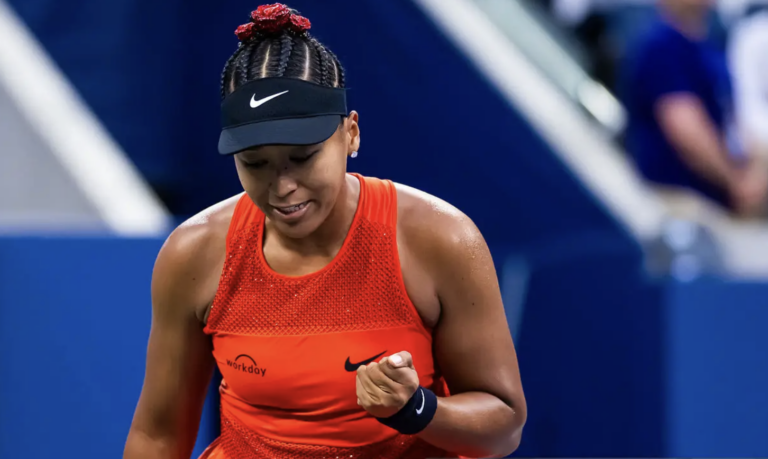 Osaka evita horas extraordinárias rumo à segunda ronda do US Open