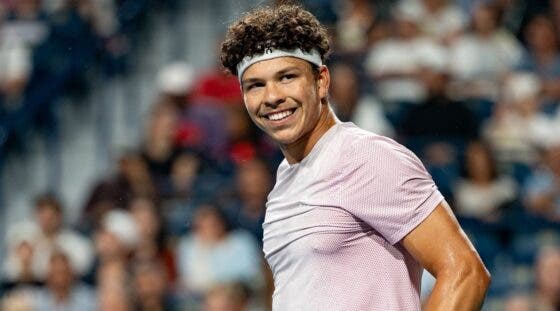 Shelton joga muito e apura-se para a maior final da carreira em Toronto
