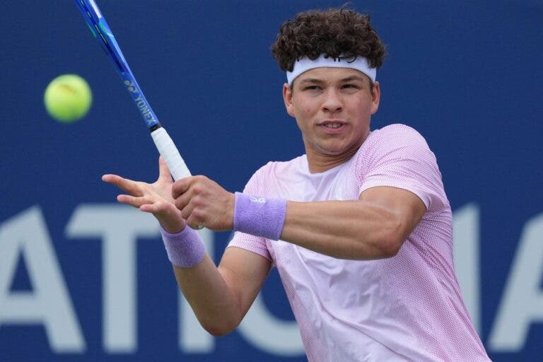Shelton resiste a batalha com Nakashima e segue para os ‘oitavos’ em Toronto