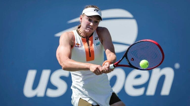 Rybakina supera ameaça checa, Krejcikova continua a voar rumo à terceira ronda do US Open