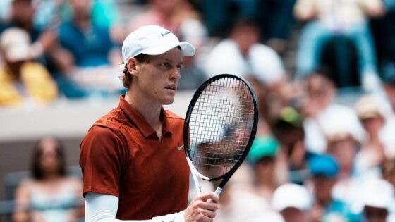Sinner acaba com as dúvidas e inicia defesa do US Open com arraso