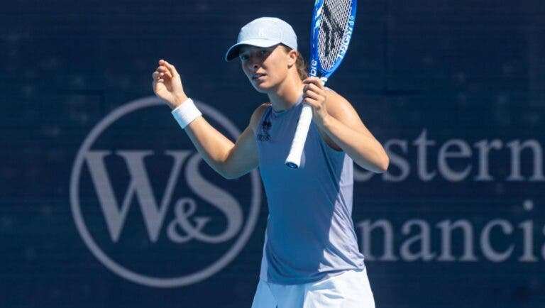 Swiatek cumpre contra Cirstea e segue firme rumo aos ‘quartos’ em Cincinnati