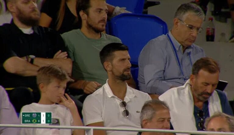 Djokovic viu Fonseca ganhar a Tsitsipas… nas bancadas: «Uma honra jogar diante dele»