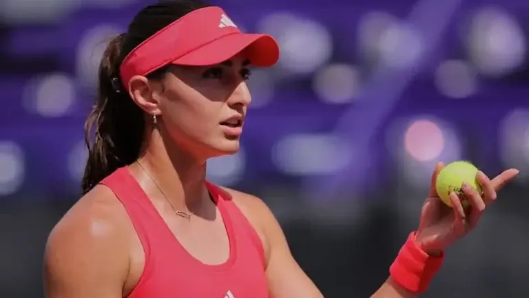 Elina Avanesyan anuncia a doença que a tem atormentado desde março