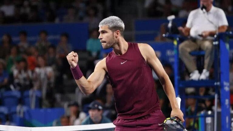 Alcaraz após novo recital em Tóquio: «Sinto que posso fazer qualquer coisa em court»