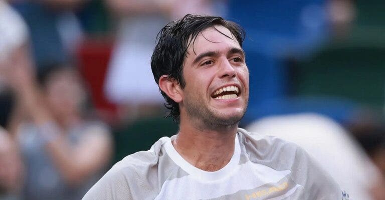 Nuno Borges eliminado por De Minaur nos ‘oitavos’ em Xangai