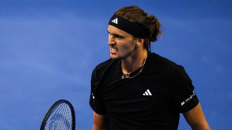 Zverev e Musetti passeiam para seguirem em frente em Xangai