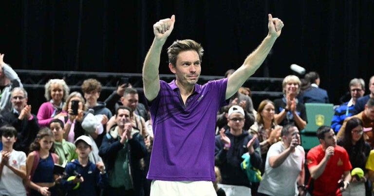 Antigo númuro um mundial termina a carreira aos 43 anos