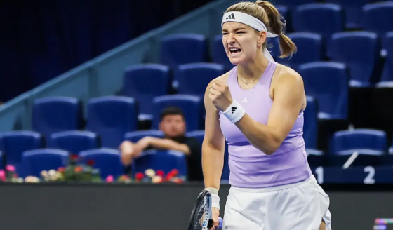 Muchova avança à custa de desistência de Vondrousova em Tóquio