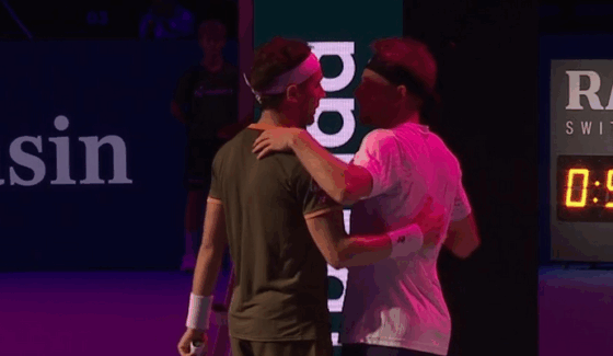 Surreal: Ruud também desiste nos ‘quartos’ de Basileia