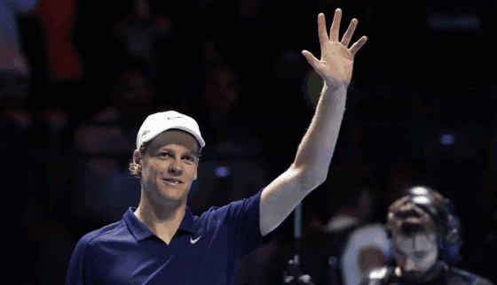 Sinner dá pneu e entra em Viena com vitória esmagadora em 58 minutos