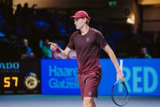 Sinner continua imparável e faz história para o ténis italiano rumo às ‘meias’ em Viena