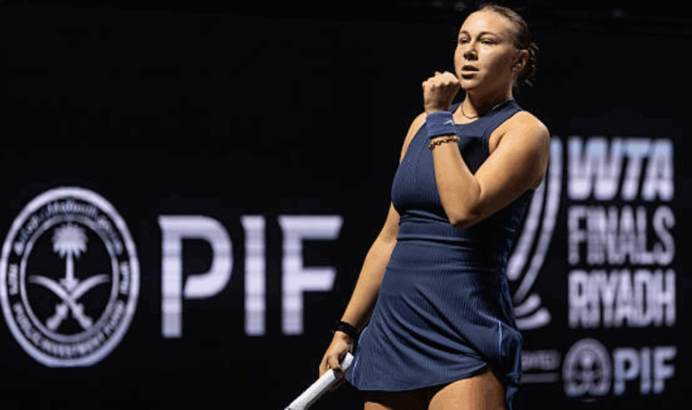 A chave da vitória de Anisimova sobre Swiatek foi… a mãe