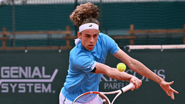 Tenista suíço assume homossexualidade: «Não se fala suficientemente disto no desporto»