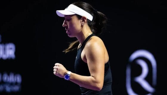 Pegula bate Paolini e qualifica-se para as meias-finais das WTA Finals