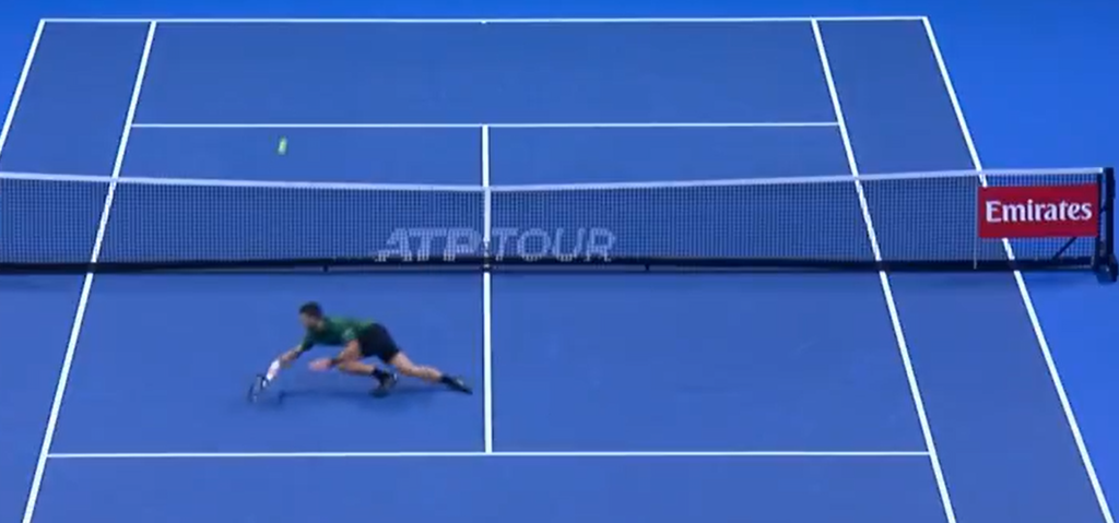 [VÍDEO] Djokovic venceu uma troca de bolas de loucos para quebrar Musetti em Atenas