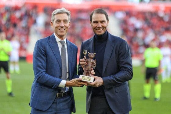 Nadal foi homenageado no relvado em jogo do Maiorca para a liga espanhola