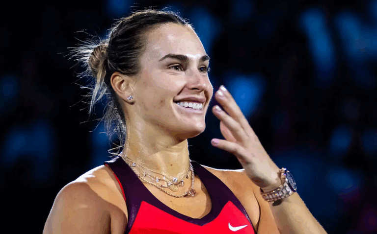 Sabalenka sofre mas volta a vencer nas WTA Finals e deixa Grupo Graf ao rubro